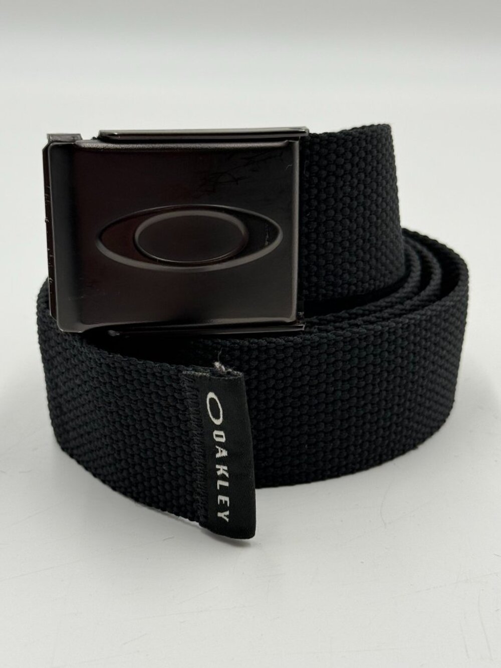Oakley Black Canvas Belt Adjustable 1.5" Wide Fits up to 44" Waist